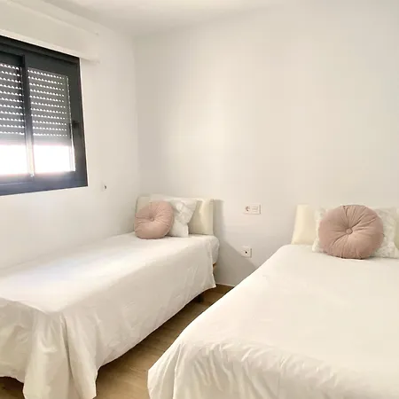 Atico Con Piscina En Apartment *